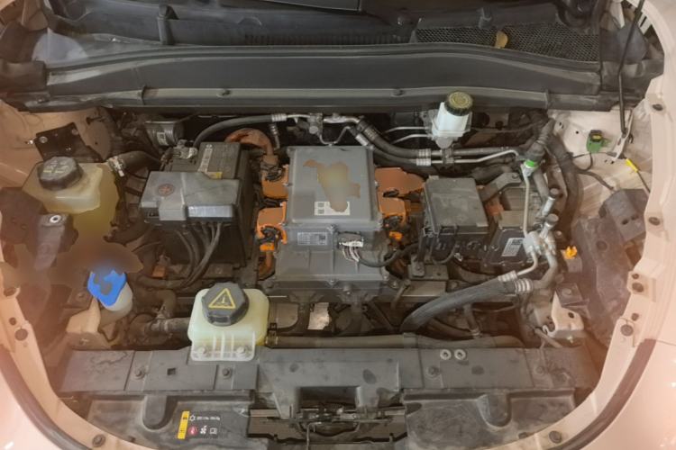Used ORA Good Cat 2023 401 km Standard Range Luxury Version Lithium Iron Phosphate Engine Bay