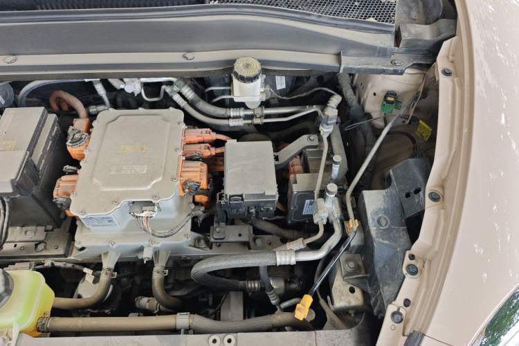 Used ORA Good Cat 2023 401 km Standard Range Prestige Version Lithium Iron Phosphate Engine Bay Left