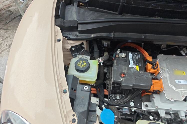 Used ORA Good Cat 2023 401 km Standard Range Prestige Version Lithium Iron Phosphate Engine Bay Right