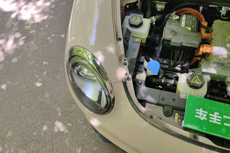 Used ORA Good Cat 2023 401 km Standard Range Prestige Version Lithium Iron Phosphate Engine Bay Right