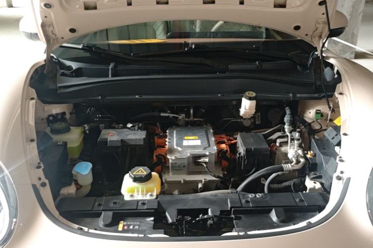 Used ORA Good Cat 2023 401 km Standard Range Premium Version Lithium Iron Phosphate Engine Bay