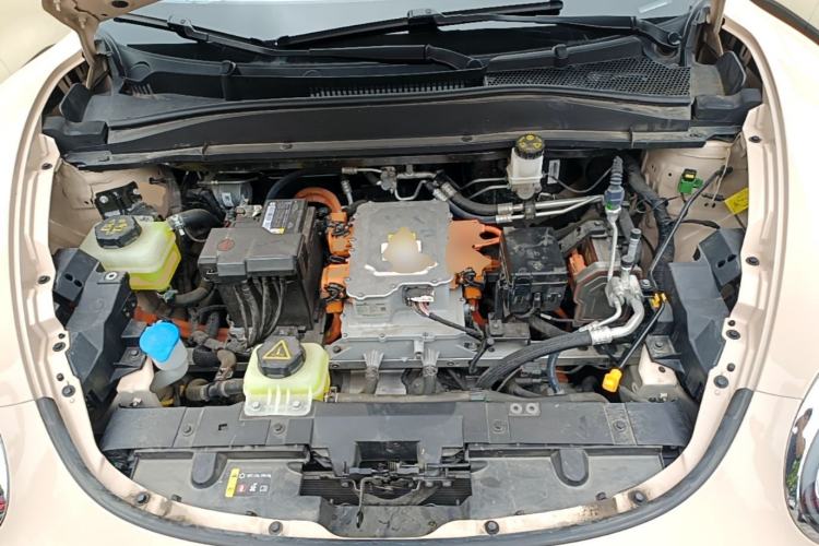 Used ORA Good Cat 2023 401 km Standard Range Premium Version Lithium Iron Phosphate Engine Bay