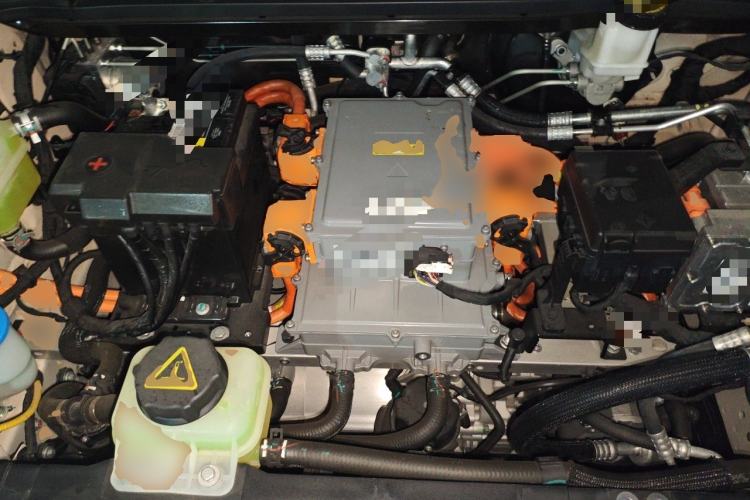 Used ORA Good Cat 2023 401 km Standard Range Luxury Version Lithium Iron Phosphate Engine Bay