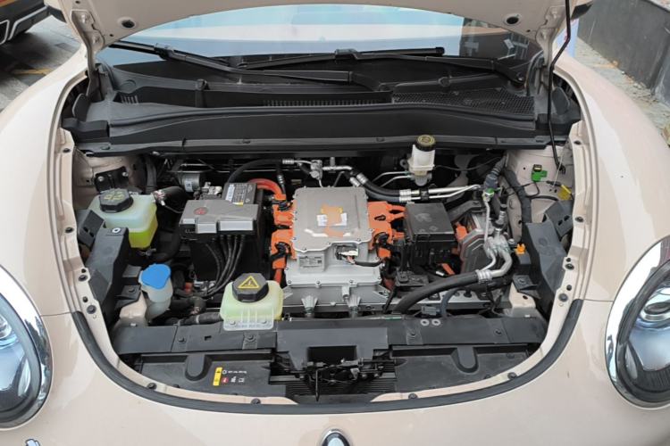 Used ORA Good Cat 2023 401 km Standard Range Luxury Version Lithium Iron Phosphate Engine Bay