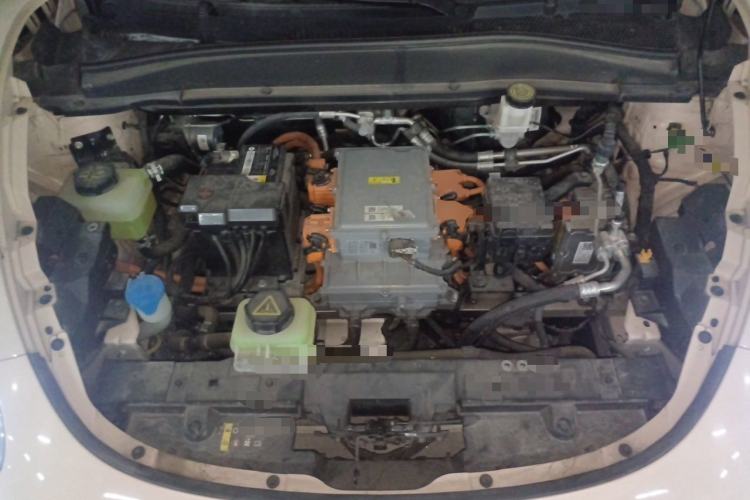 Used ORA Good Cat 2023 401 km Standard Range Premium Version Lithium Iron Phosphate Engine Bay