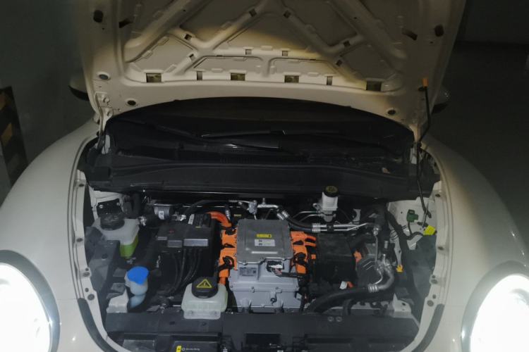 Used ORA Good Cat 2023 401 km Standard Range Luxury Version Lithium Iron Phosphate Engine Bay