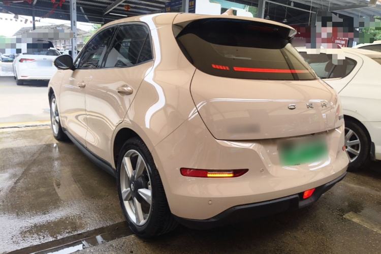 Used ORA Good Cat 2023 401 km Standard Range Luxury Version Lithium Iron Phosphate Exterior 2