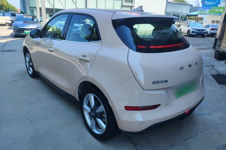 Used ORA Good Cat 2023 401 km Standard Range Luxury Version Lithium Iron Phosphate Exterior 2