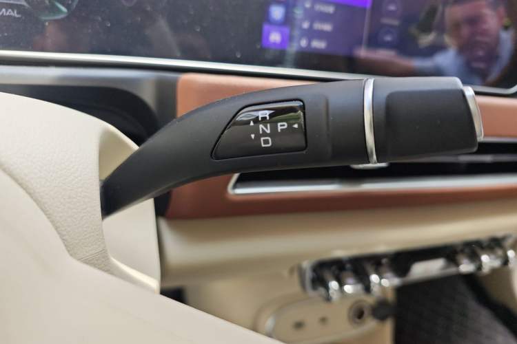 Used ORA Good Cat 2023 401 km Standard Range Prestige Version Lithium Iron Phosphate Gear Lever