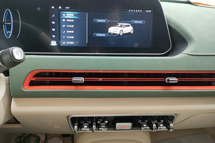Used ORA Good Cat 2023 401 km Standard Range Premium Version Lithium Iron Phosphate Audio And AC Panel