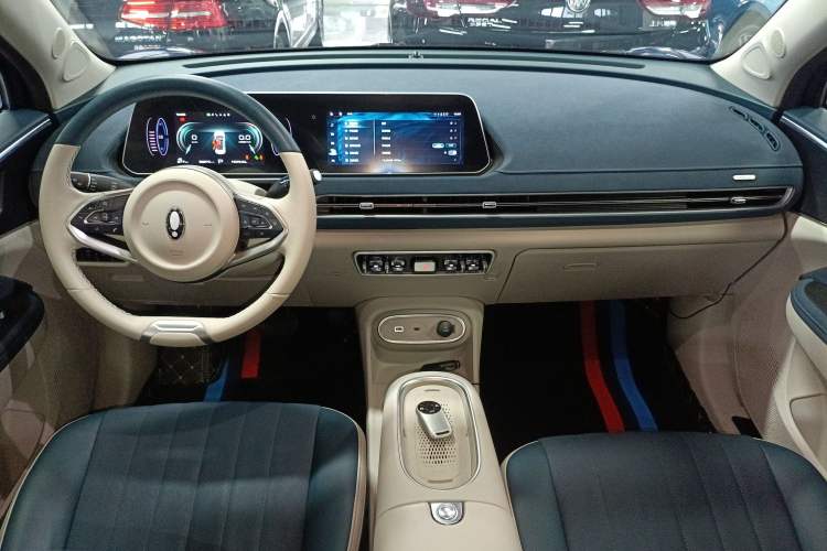 Used ORA Good Cat 2023 401 km Standard Range Luxury Version Ternary Lithium Center Console