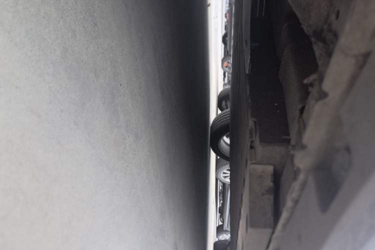 Used ORA Good Cat 2023 401 km Standard Range Luxury Version Lithium Iron Phosphate Chassis Front Left