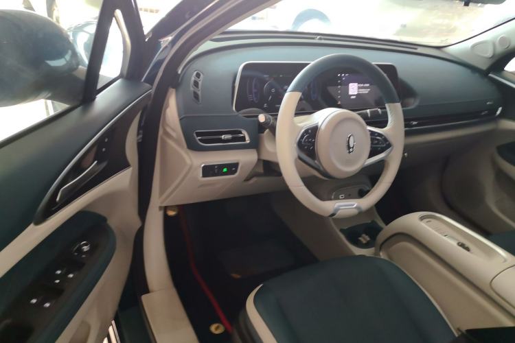Used ORA Good Cat 2023 401 km Standard Range Luxury Version Lithium Iron Phosphate Driver Seat