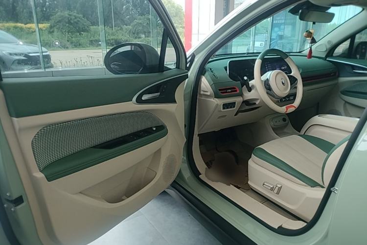 Used ORA Good Cat 2023 401 km Standard Range Prestige Version Lithium Iron Phosphate Driver Seat