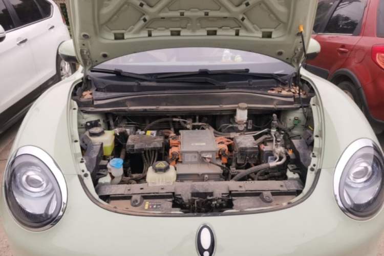 Used ORA Good Cat 2023 401 km Standard Range Premium Version Lithium Iron Phosphate Engine Bay