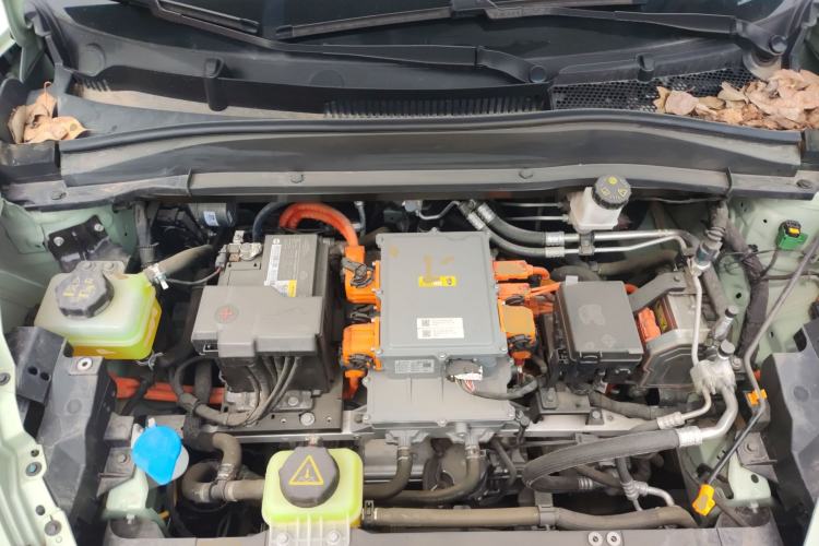 Used ORA Good Cat 2023 401 km Standard Range Luxury Version Lithium Iron Phosphate Engine Bay