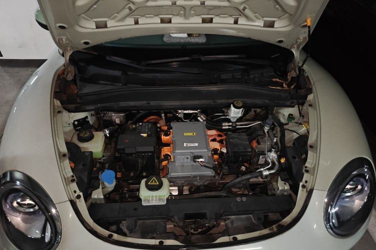 Used ORA Good Cat 2023 401 km Standard Range Premium Version Lithium Iron Phosphate Engine Bay