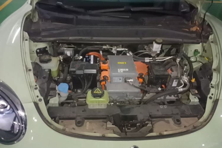 Used ORA Good Cat 2023 401 km Standard Range Luxury Version Lithium Iron Phosphate Engine Bay