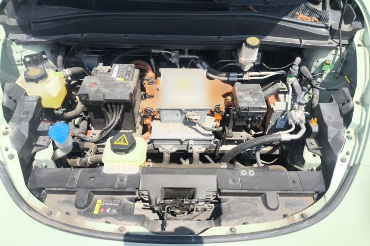 Used ORA Good Cat 2023 401 km Standard Range Premium Version Lithium Iron Phosphate Engine Bay