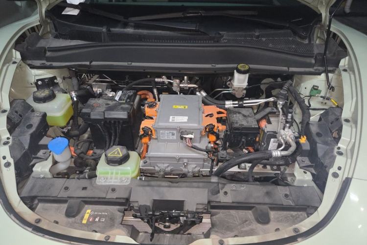 Used ORA Good Cat 2023 401 km Standard Range Luxury Version Lithium Iron Phosphate Engine Bay