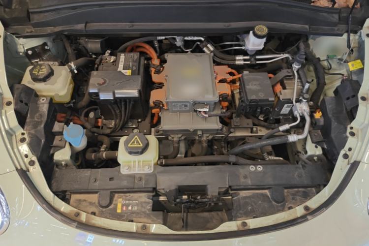 Used ORA Good Cat 2023 401 km Standard Range Luxury Version Ternary Lithium Engine Bay