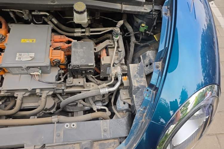 Used ORA Good Cat 2023 401 km Standard Range Prestige Version Lithium Iron Phosphate Engine Bay Left