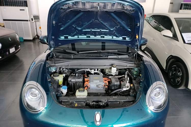 Used ORA Good Cat 2023 401 km Standard Range Comfort Version Lithium Iron Phosphate Engine Bay