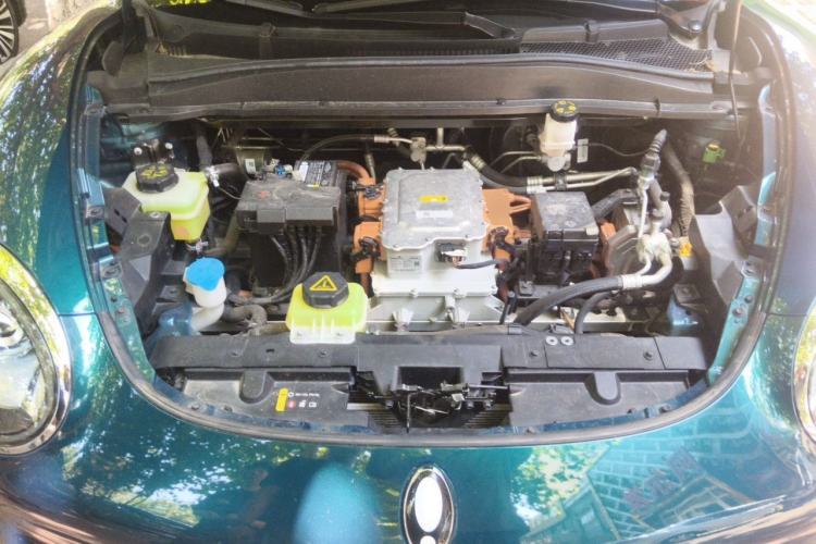 Used ORA Good Cat 2023 401 km Standard Range Luxury Version Lithium Iron Phosphate Engine Bay