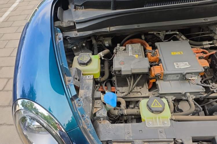 Used ORA Good Cat 2023 401 km Standard Range Prestige Version Lithium Iron Phosphate Engine Bay Right