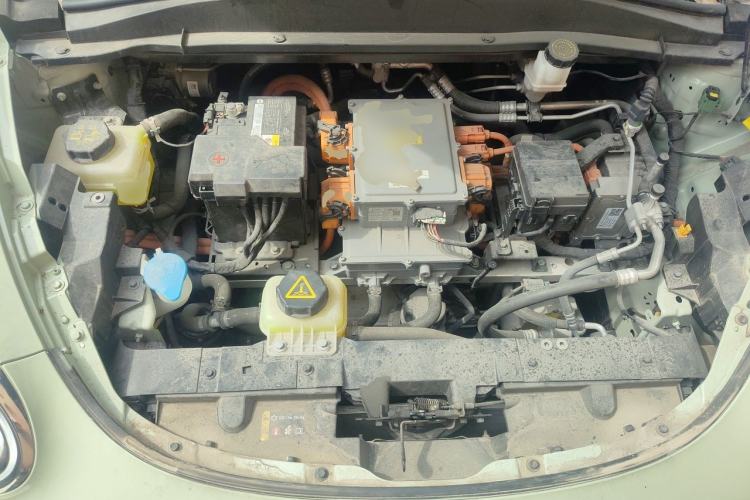Used ORA Good Cat 2023 401 km Standard Range Premium Version Lithium Iron Phosphate Engine Bay