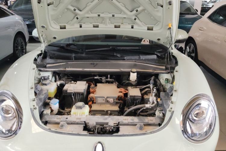 Used ORA Good Cat 2023 401 km Standard Range Luxury Version Lithium Iron Phosphate Engine Bay