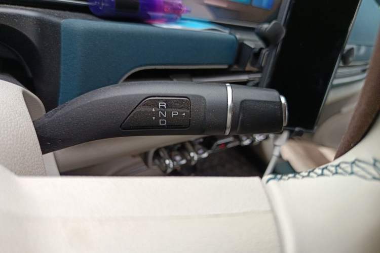 Used ORA Good Cat 2023 501 km Long-Range Luxury Version Lithium Iron Phosphate Gear Lever