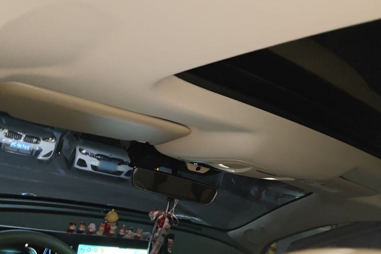 Used ORA Good Cat 2023 401 km Standard Range Premium Version Lithium Iron Phosphate Headliner