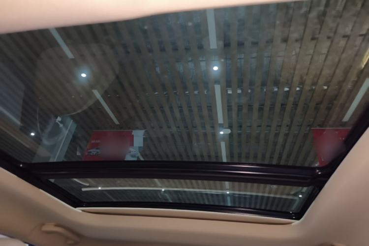 Used ORA Good Cat 2023 401 km Standard Range Prestige Version Lithium Iron Phosphate Headliner