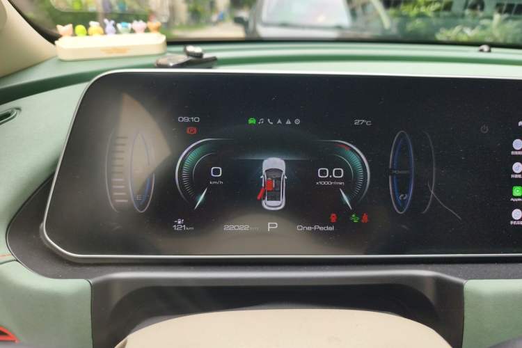 Used ORA Good Cat 2023 401 km Standard Range Luxury Version Lithium Iron Phosphate Instrument Cluster