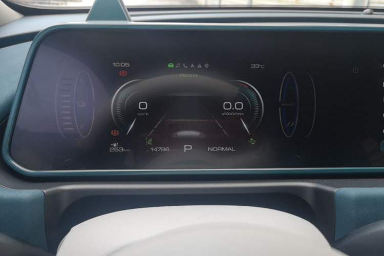 Used ORA Good Cat 2023 401 km Standard Range Luxury Version Lithium Iron Phosphate Instrument Cluster