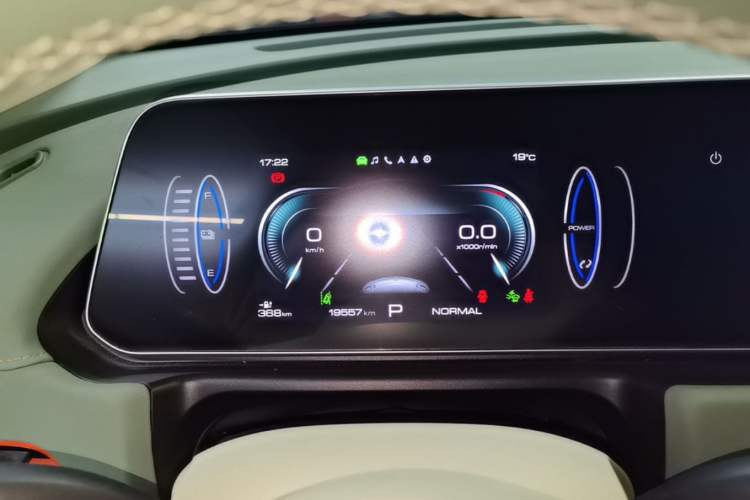 Used ORA Good Cat 2023 401 km Standard Range Luxury Version Lithium Iron Phosphate Instrument Cluster
