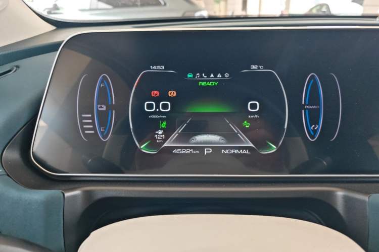 Used ORA Good Cat 2023 401 km Standard Range Luxury Version Lithium Iron Phosphate Instrument Cluster