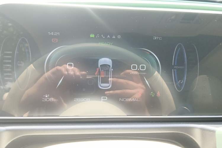 Used ORA Good Cat 2023 401 km Standard Range Prestige Version Lithium Iron Phosphate Instrument Cluster