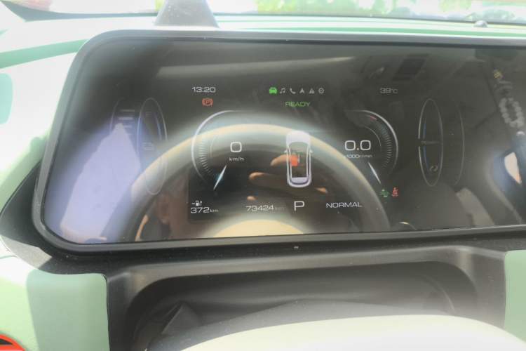 Used ORA Good Cat 2023 401 km Standard Range Premium Version Lithium Iron Phosphate Instrument Cluster