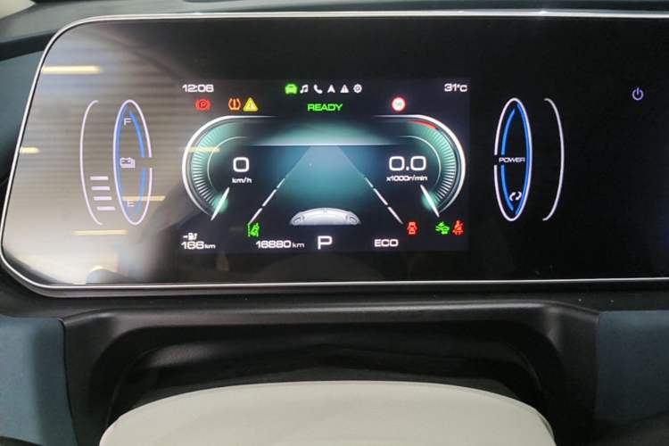 Used ORA Good Cat 2023 401 km Standard Range Premium Version Lithium Iron Phosphate Instrument Cluster