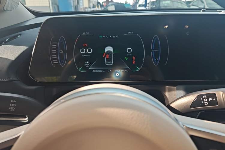 Used ORA Good Cat 2023 401 km Standard Range Prestige Version Lithium Iron Phosphate Instrument Cluster