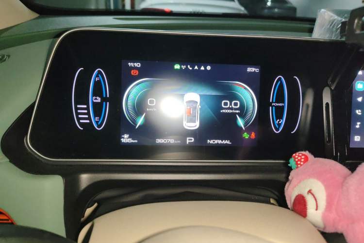 Used ORA Good Cat 2023 501 km Long-Range Luxury Version Lithium Iron Phosphate Instrument Cluster