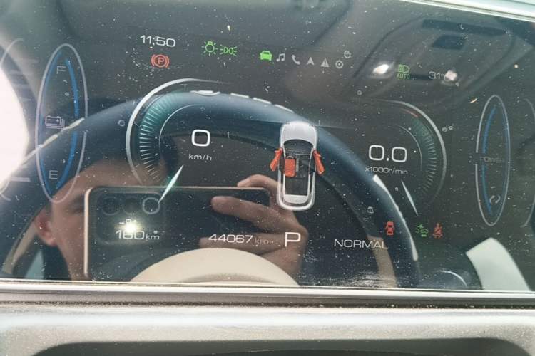 Used ORA Good Cat 2023 401 km Standard Range Luxury Version Lithium Iron Phosphate Instrument Cluster