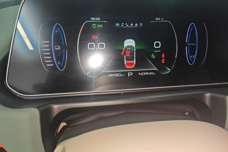 Used ORA Good Cat 2023 401 km Standard Range Luxury Version Lithium Iron Phosphate Instrument Cluster