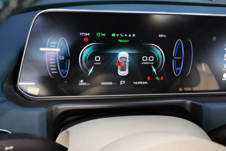 Used ORA Good Cat 2023 401 km Standard Range Luxury Version Lithium Iron Phosphate Instrument Cluster