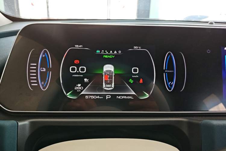 Used ORA Good Cat 2023 401 km Standard Range Premium Version Lithium Iron Phosphate Instrument Cluster