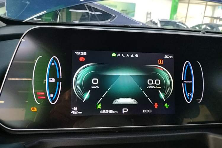 Used ORA Good Cat 2023 401 km Standard Range Luxury Version Lithium Iron Phosphate Instrument Cluster