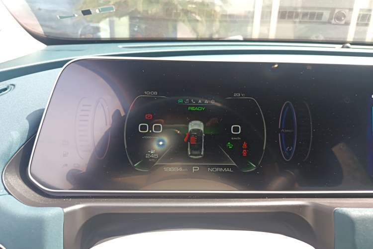 Used ORA Good Cat 2023 401 km Standard Range Luxury Version Lithium Iron Phosphate Instrument Cluster