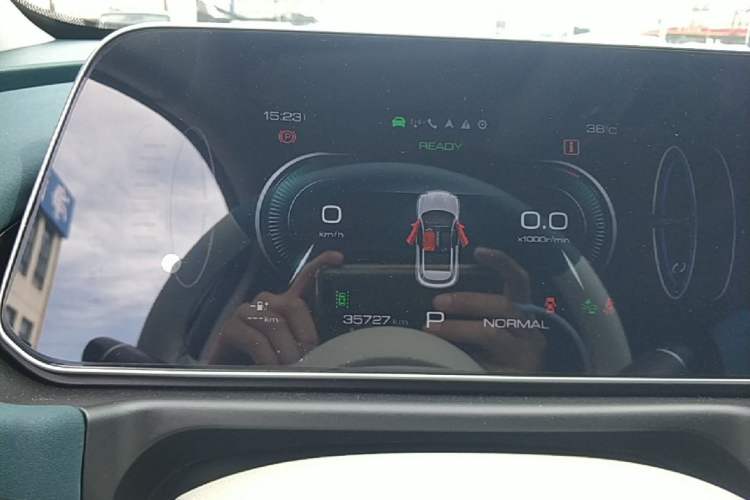 Used ORA Good Cat 2023 401 km Standard Range Prestige Version Lithium Iron Phosphate Instrument Cluster